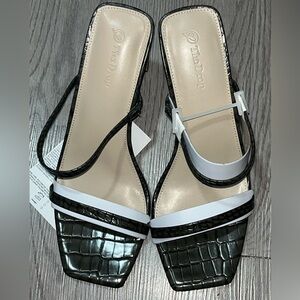 The Drop Avery Capers Sandal Heels, NWT, Size 10